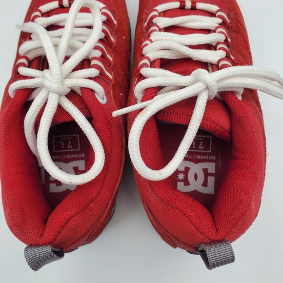 DC Women’s Dash Skate Shoes Red Suede Size 7 - Picture 9 of 10